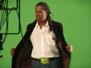 09_mysterious-performance-1