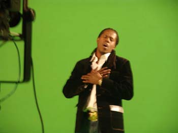 13_mysterious-singing-for-his-
